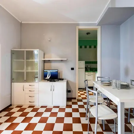 Villaggio Danubio, * 比比翁