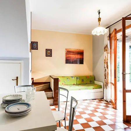 Villaggio Danubio, Appartamento *
